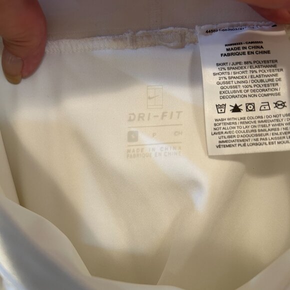 Nike Dri-Fit White Pleated Athletic Skort - Picture 6 of 6